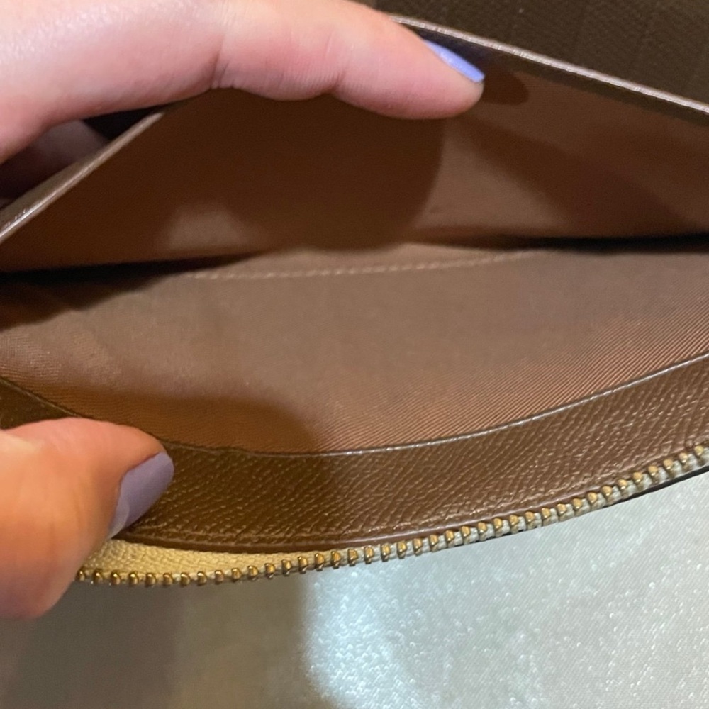 Coach Gold-Logo Pebbled Leather Wristlet in cream color - Picture 8 of 9